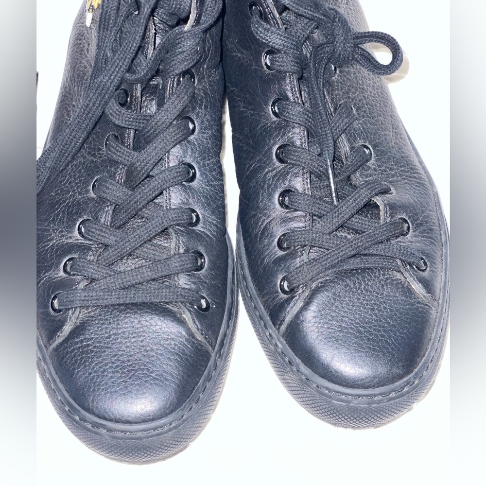 GUCCI Black and gold (Yellow) High-Top Sneakers with Tiger Design - Picture 4 of 16